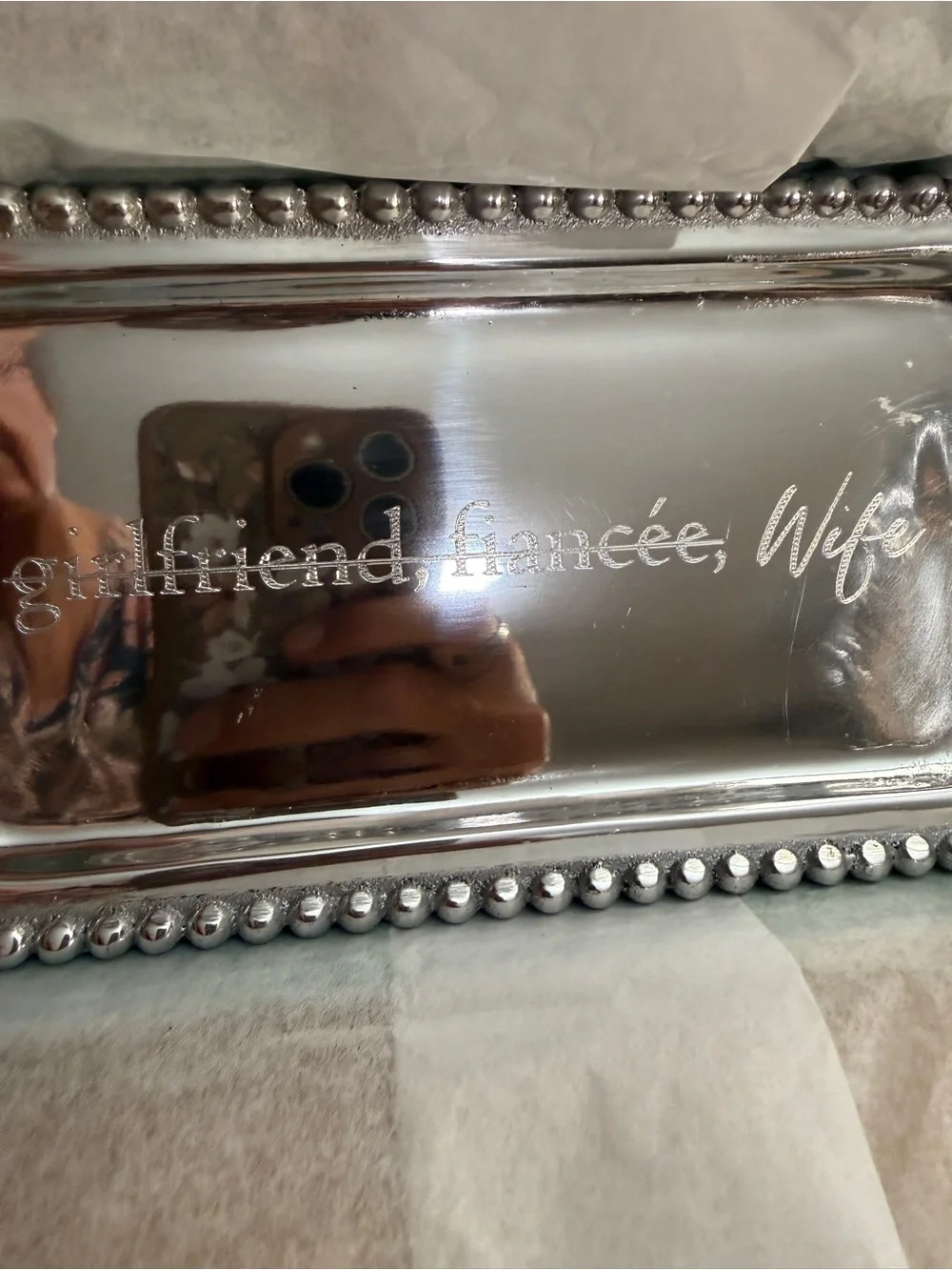 Mariposa branded gift